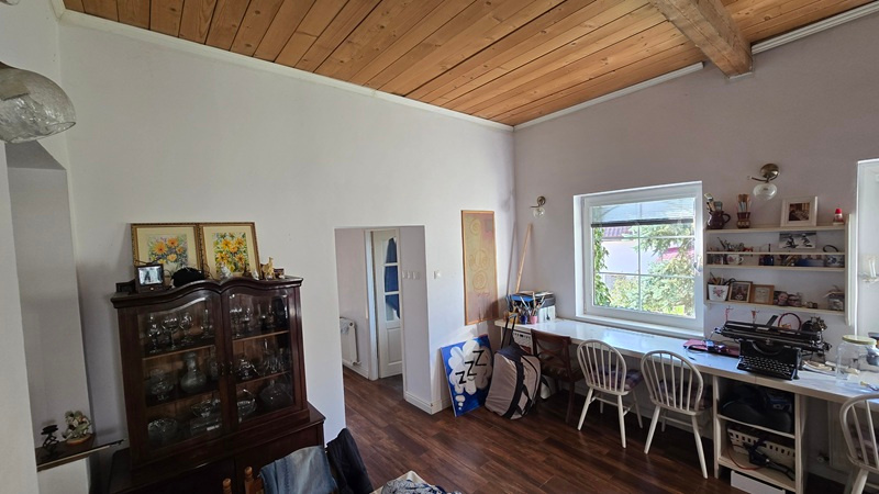 Krásny dom po kompletnej rekonštrukcii v Hronskom Beňadiku - 9