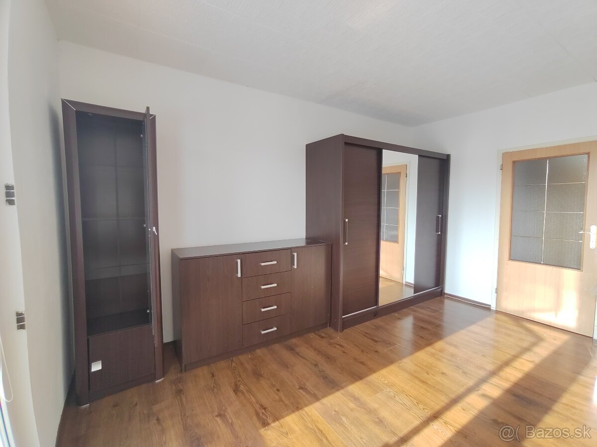 Prenajmem 1 izbový byt v Trenčíne na Sihoti - 9