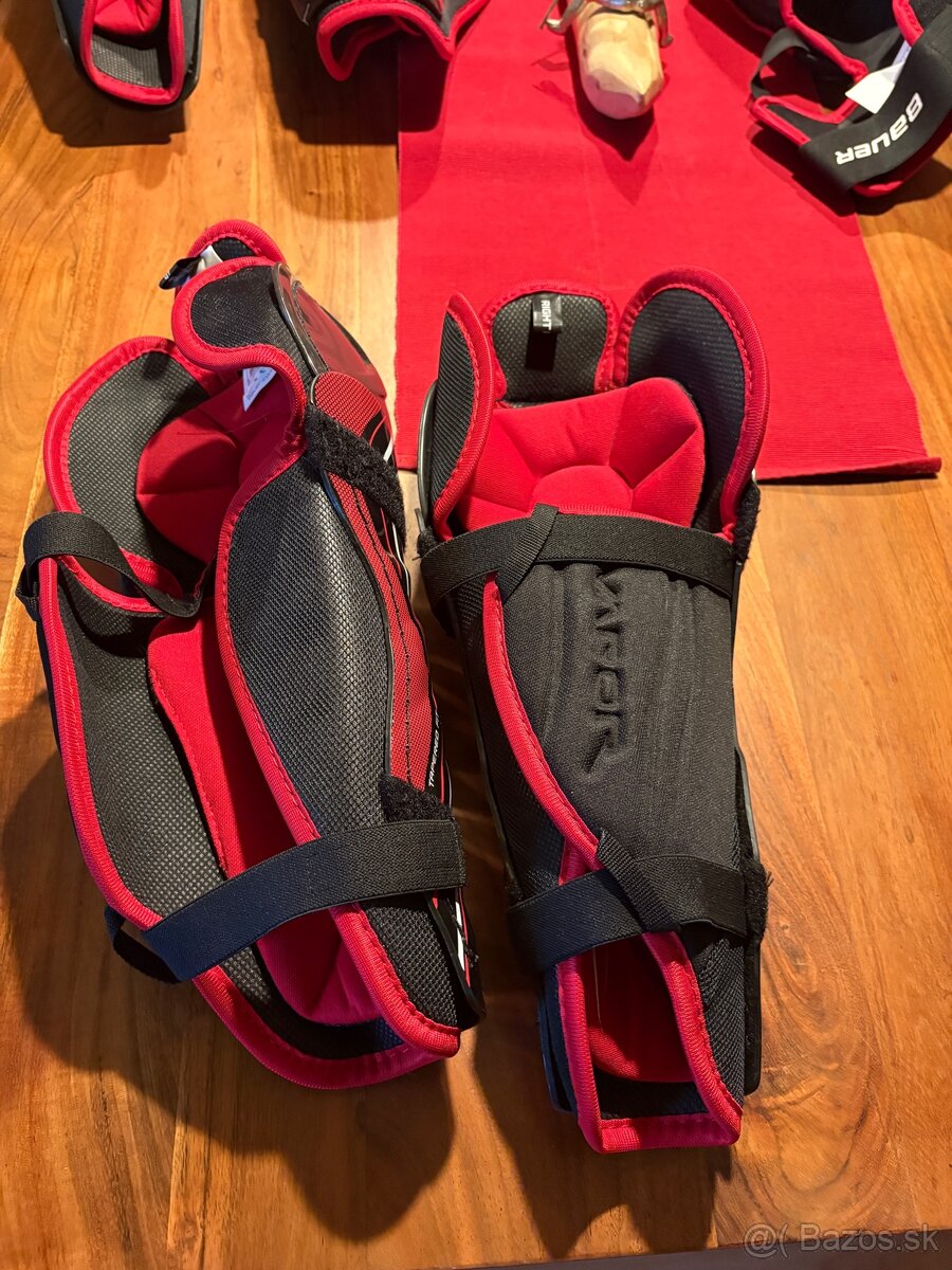 Hokejová výstroj Bauer nove - 9