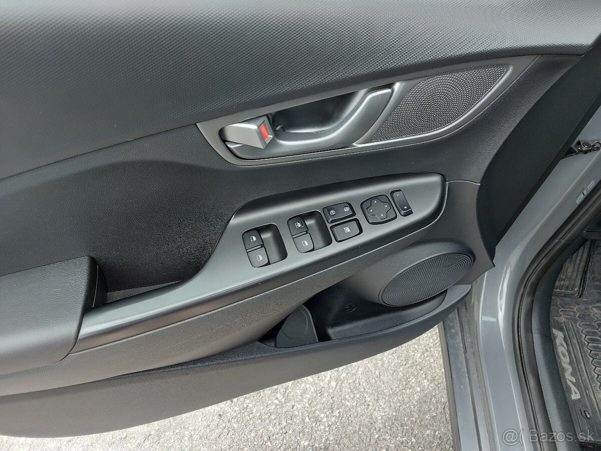 Hyundai Kona Electric 100, servisná kniha, záruka - 9