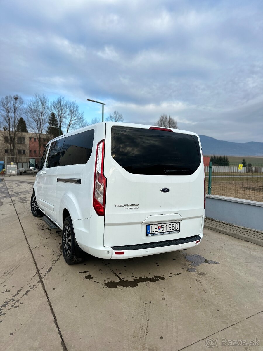 Ford Tourneo Custom - 9