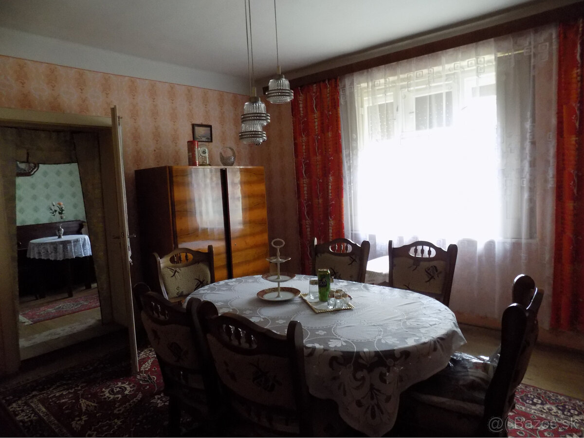 Tehlový 3 izb. dom v obľúbenej vinohradnickej obci Strekov p - 9