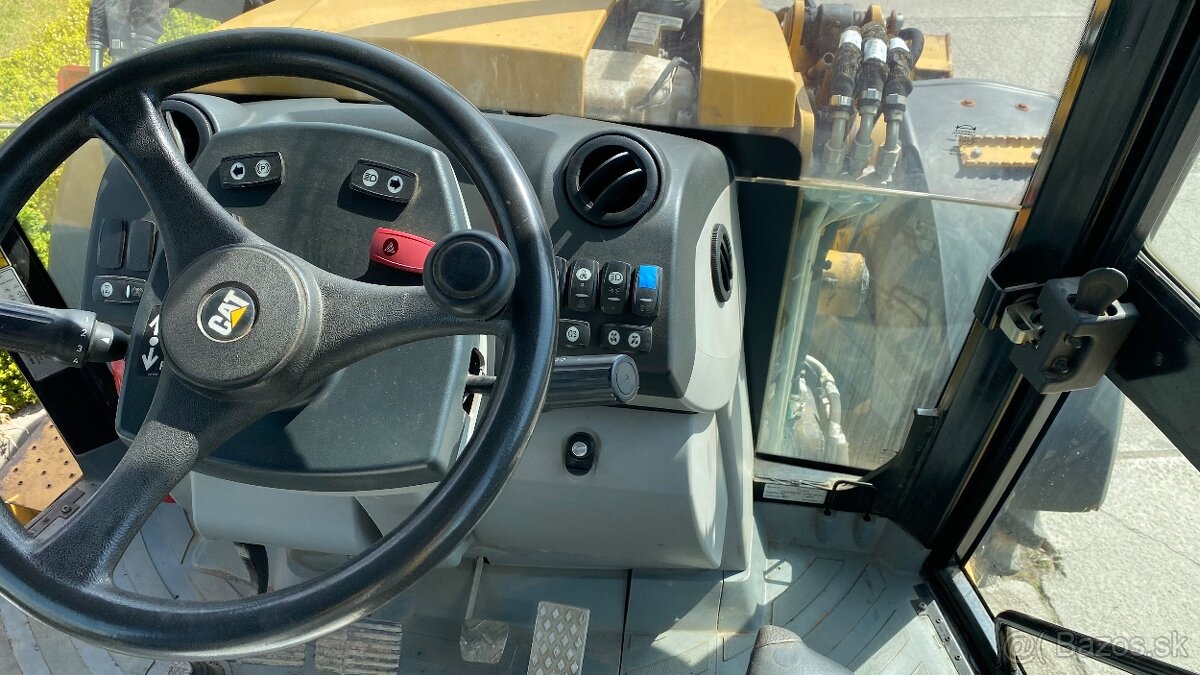 Traktorbagr CAT 434 F - 9