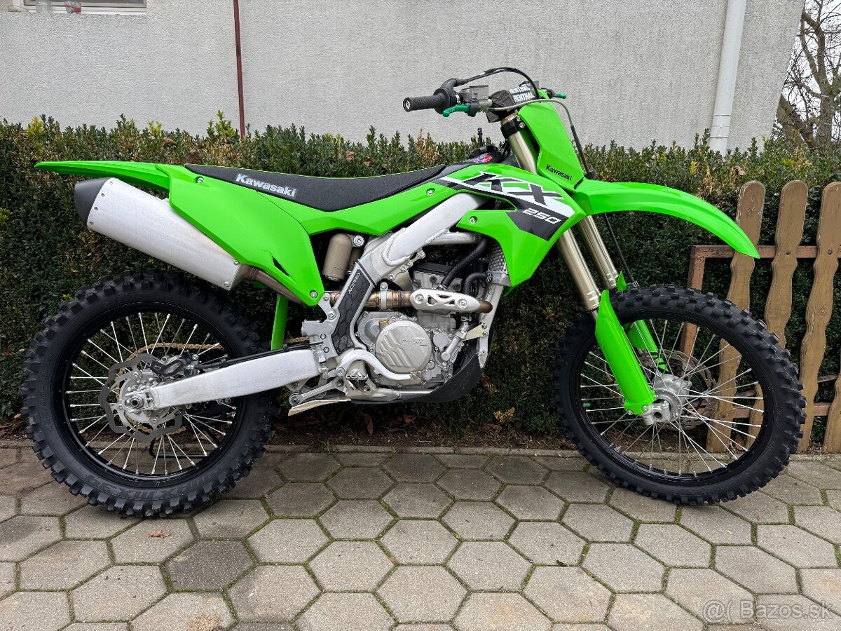 Predám Kawasaki kx250f 2024 57.9mth - 9