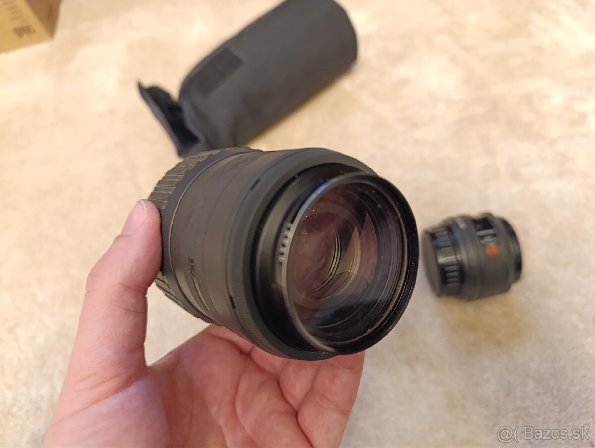 Pentax set 2 objektívov a blesk - 9