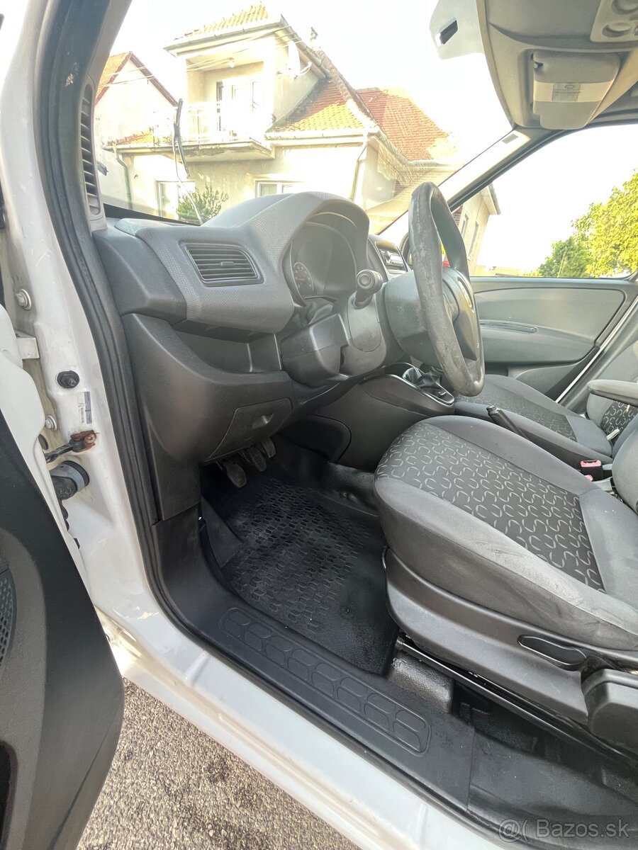 Fiat doblo maxi - 9