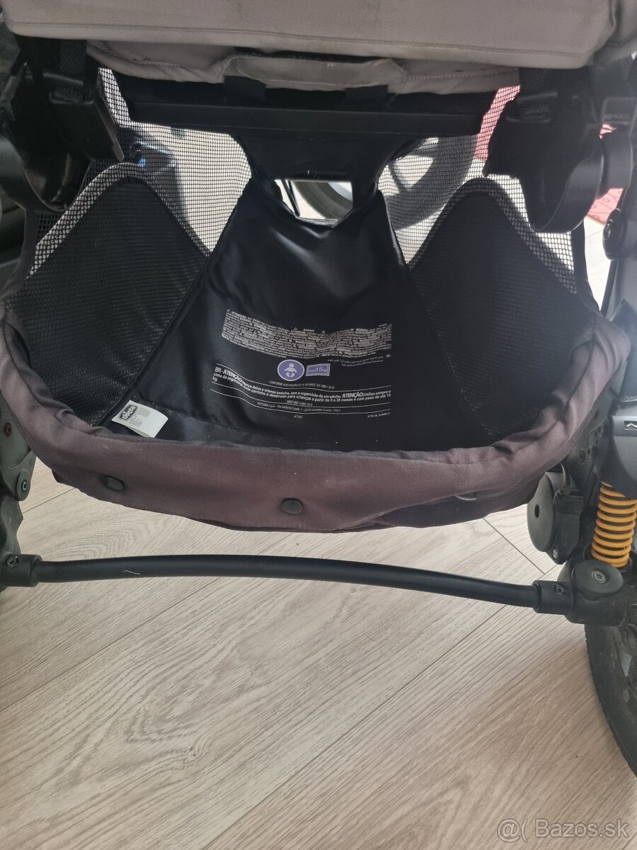 Chicco Trio Active - 9