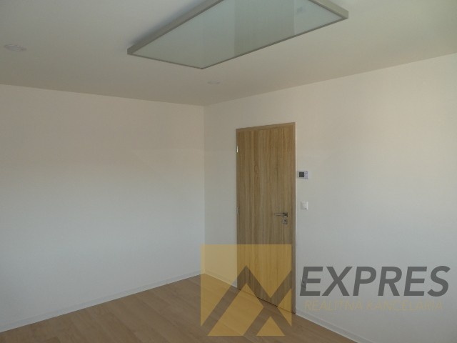 RK EXPRES - predaj 2 izbový byt v Handlovej, ul. Údernícka - 9