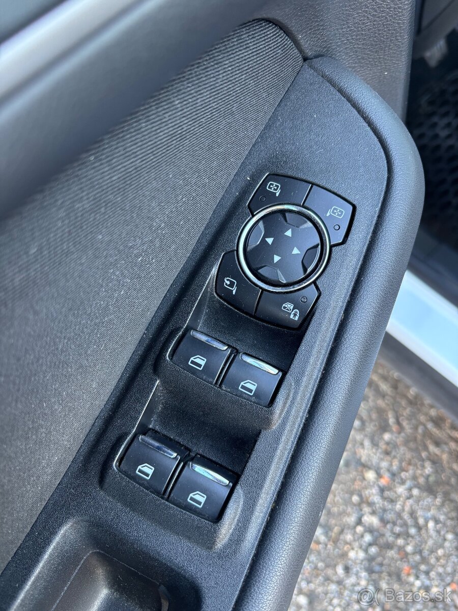 Ford S-Max 2.0 TDCi Duratorq Titanium - 9