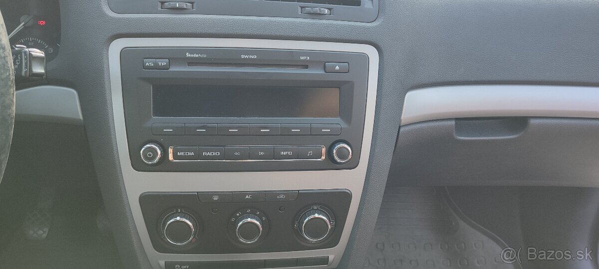 Škoda Octavia combi, 1,6 TDi - 9