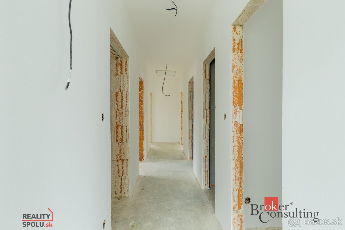 Rodinný dom na predaj - Ružomberok - 9