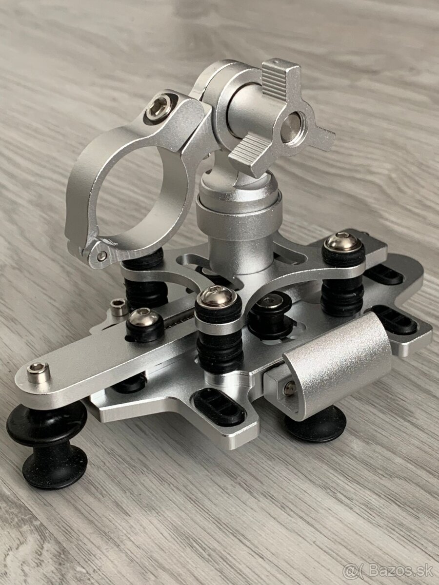 Antivybračný držiak na riaditka - 9