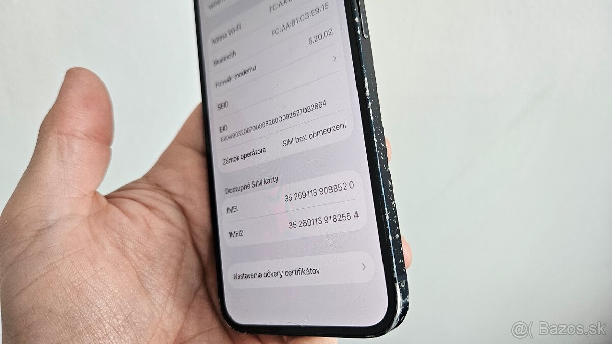 Škaredší Apple iPhone 13 tmavý 128GB - 9