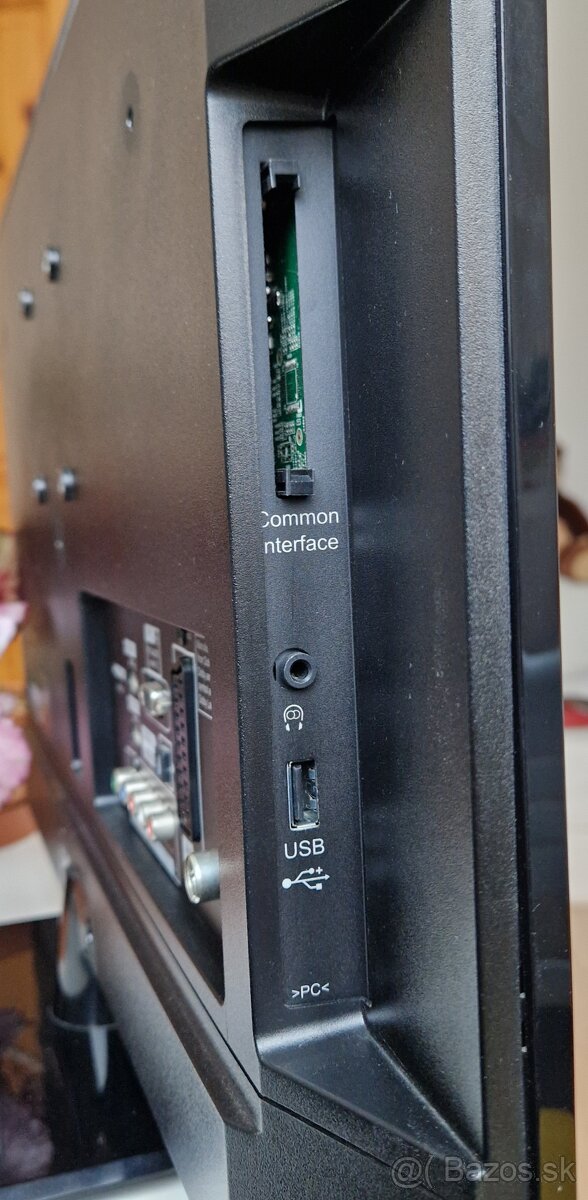 Televízor LCD Panasonic VIERA TX-L24X5E - 9