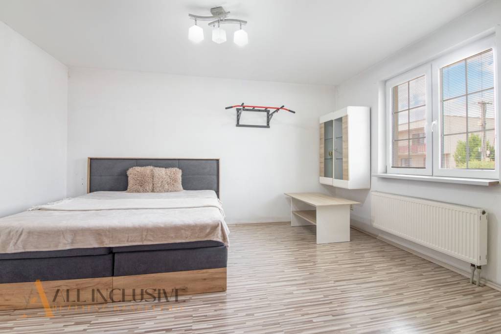 ALL INCLUSIVE l NA PREDAJ 4-IZBOVÝ RODINNÝ DOM, SELICE - 9