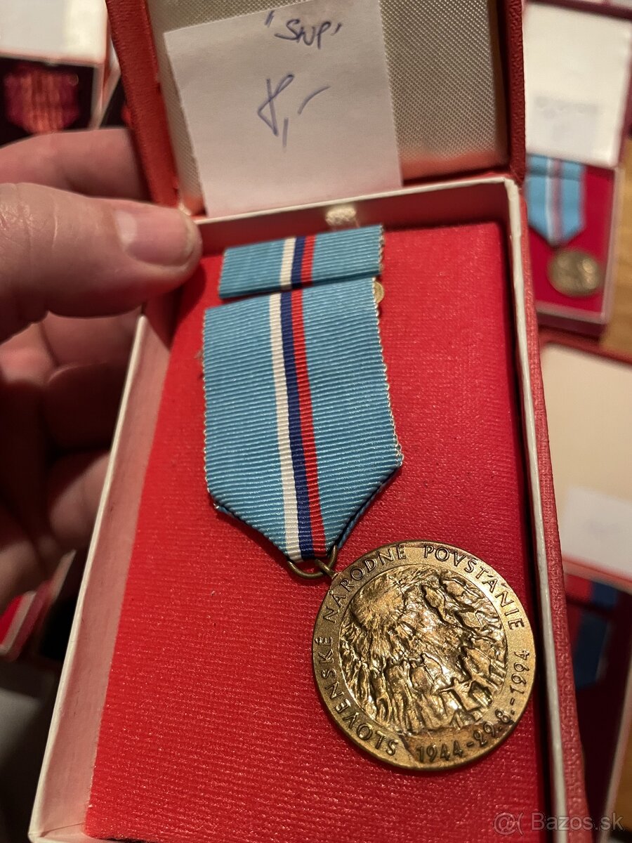 Vojenske odznaky 18 (Medajle - SNP) - 9