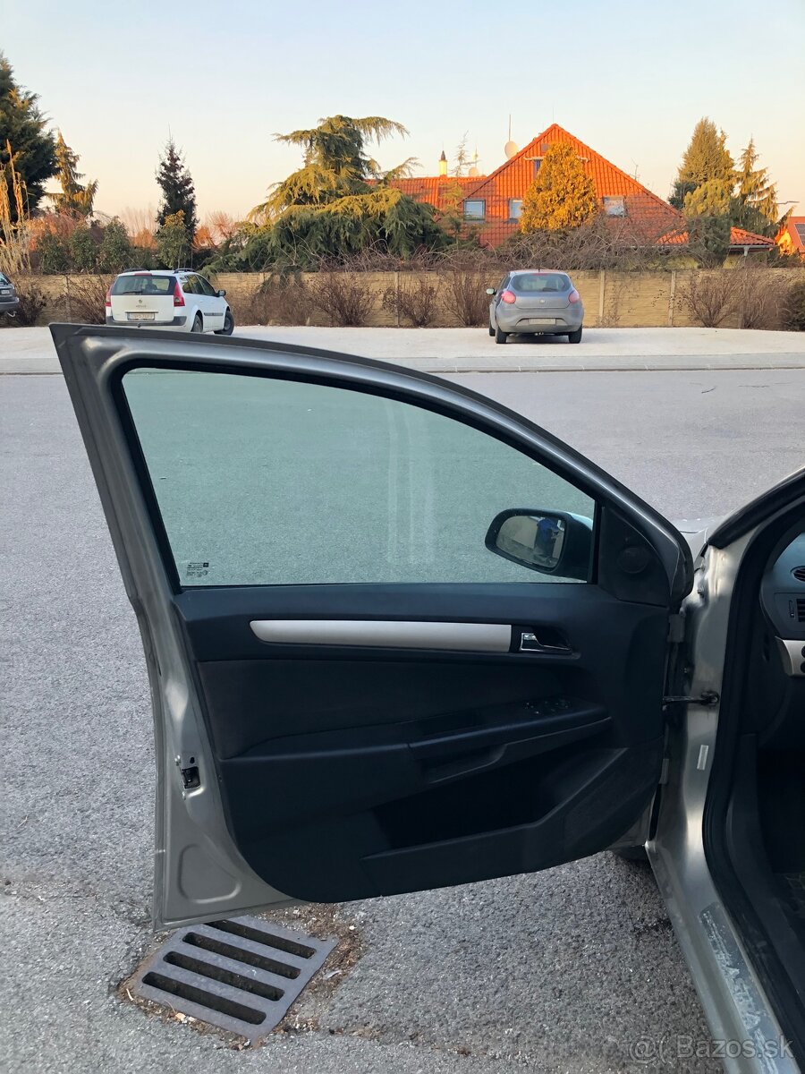 Opel Astra Caravan 1.7 CDTi , SK AUTO - 9