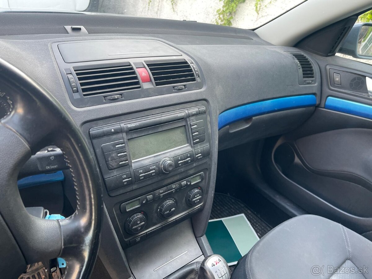 ŠKODA OCTAVIA COMBI 1,9TDI 4X4 - 9