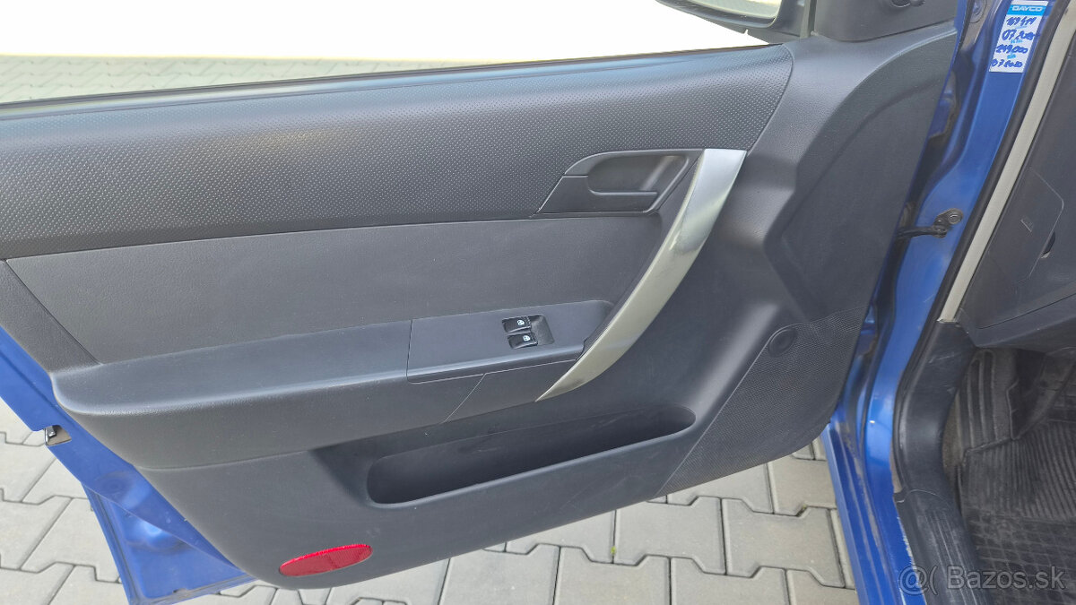 Chevrolet Aveo 1.4 16v Elite - 9