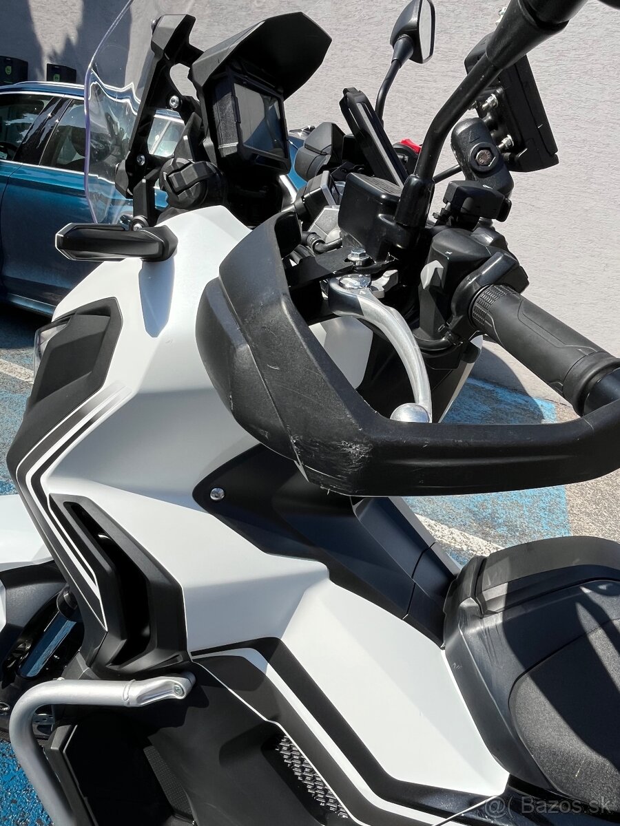 Honda X-ADV 750 - 9