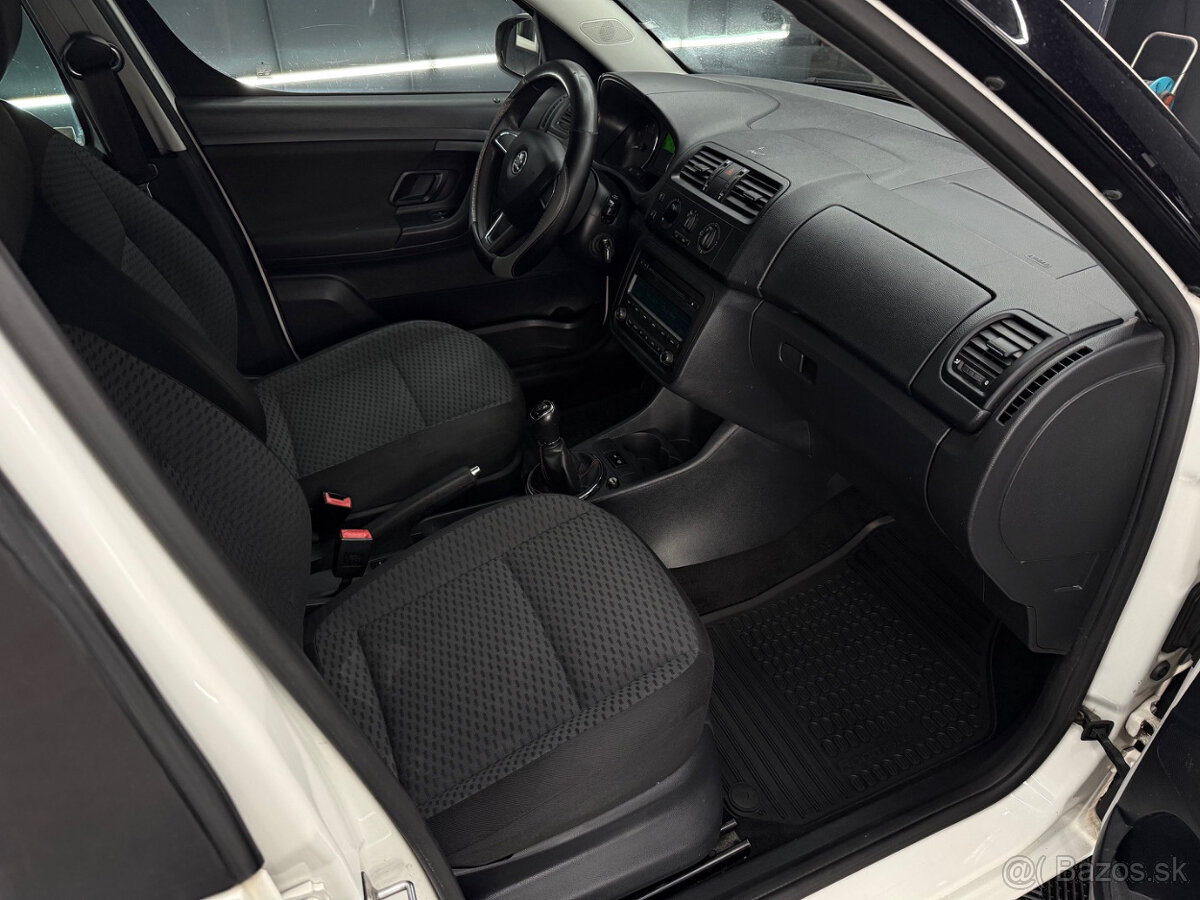 Škoda Roomster 1.2 TSI 105k Active - 9