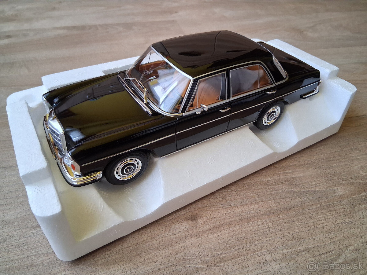 Mercedes-Benz 1:18 - 9