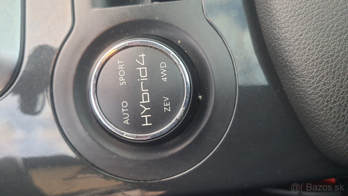 PEUGEOT 3008 2.0 DIESEL - 9