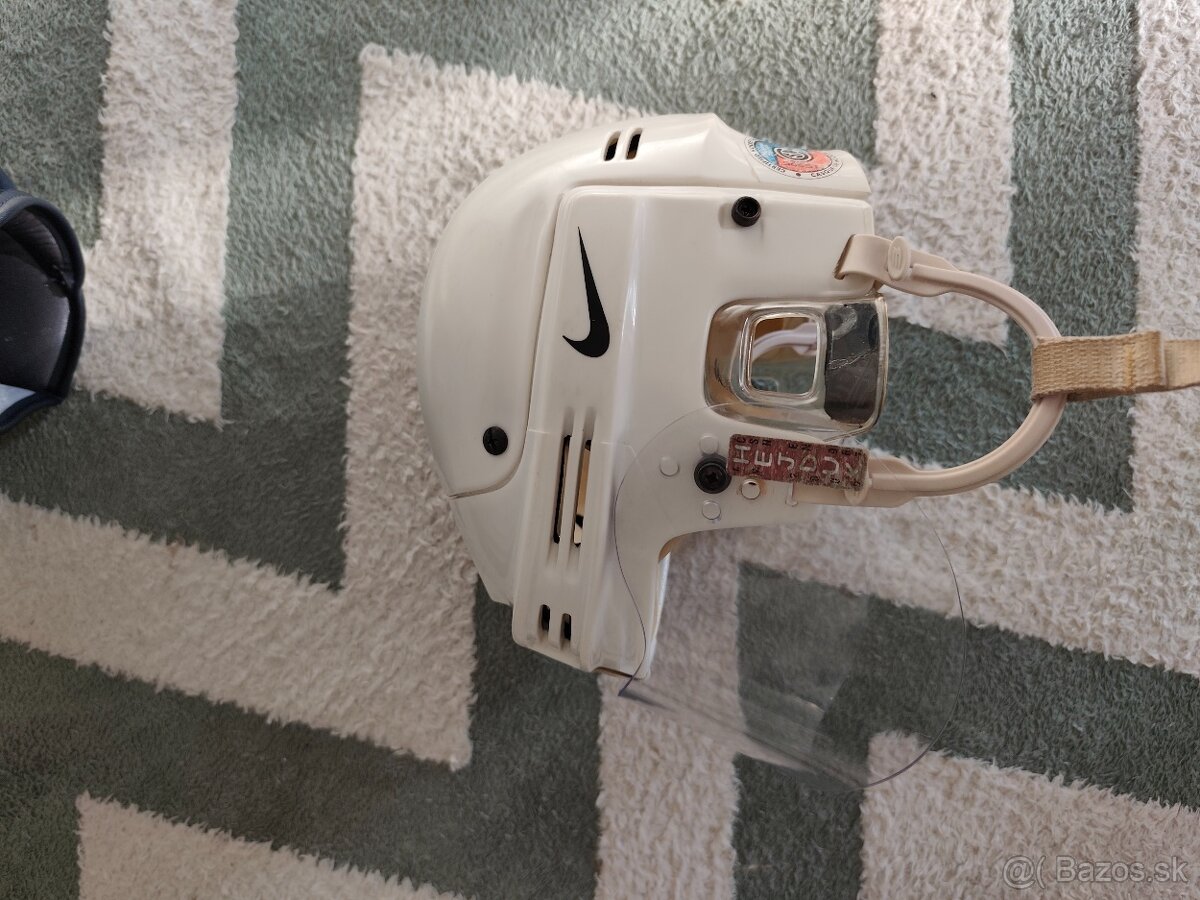 Predám hokejovú výstroj - 9