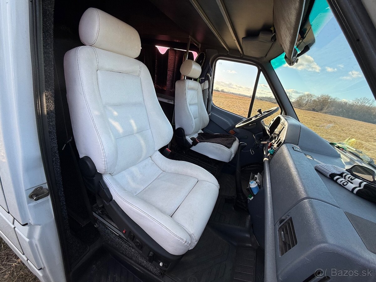 Obytna dodavka,caravan mercedes sprinter 312D - 9