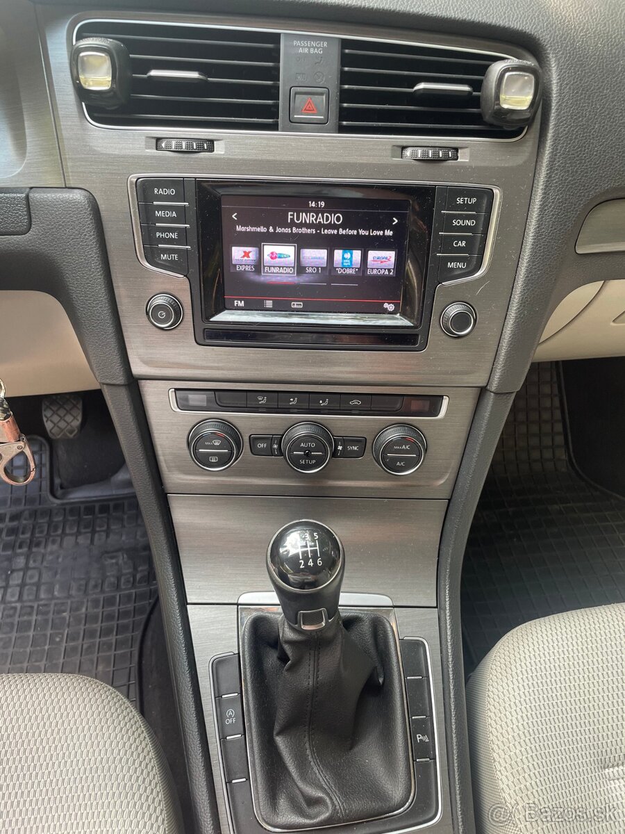 Volkswagen Golf 7 1.2 TSI 77kW - 9