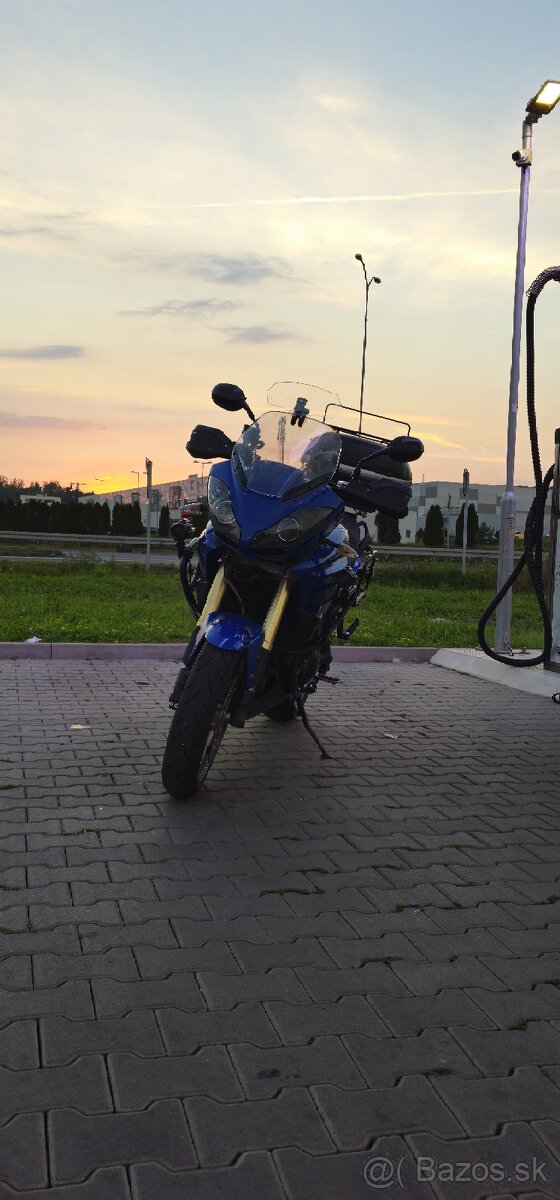 Triumph tiger 1050 - 9