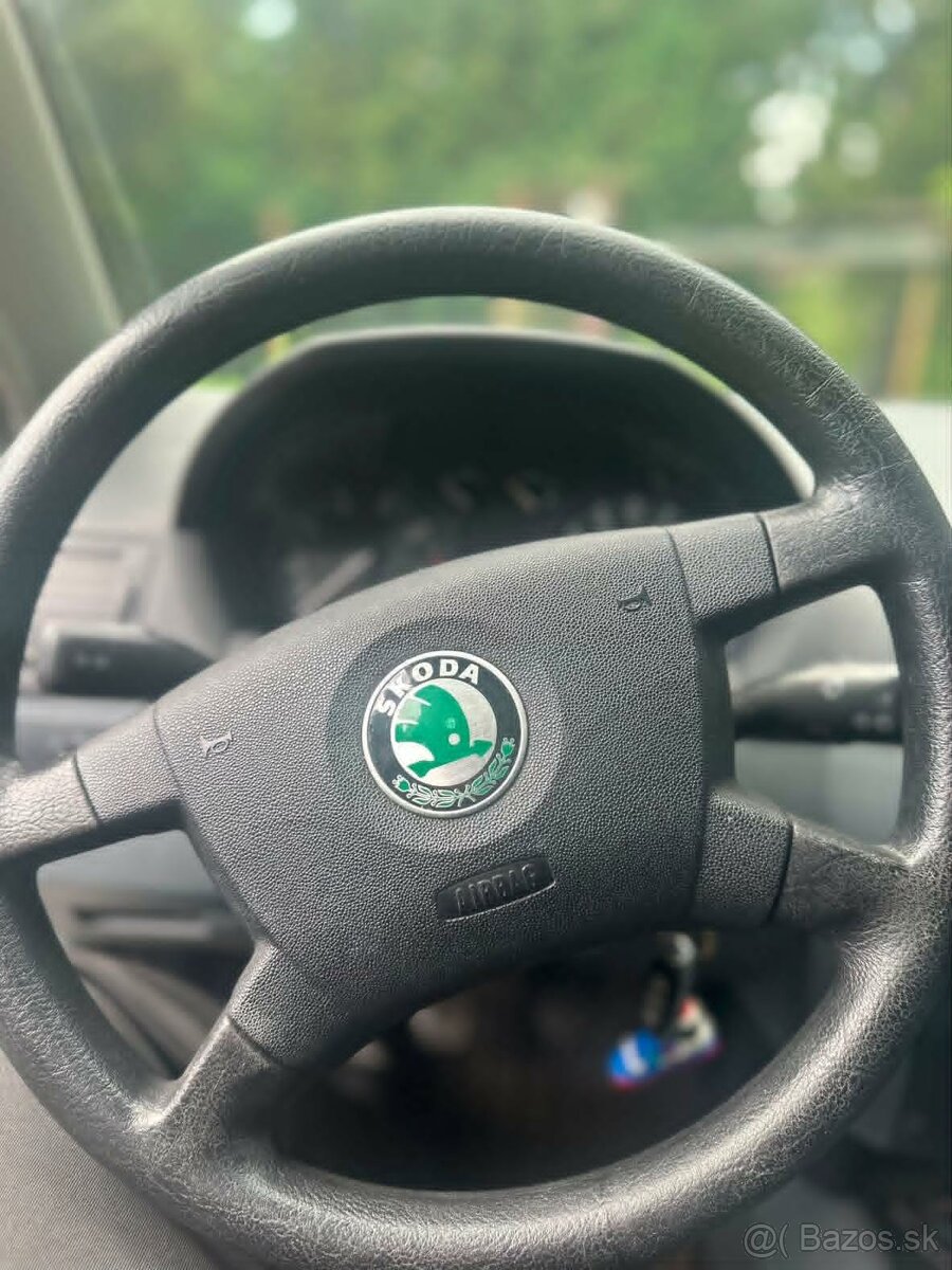 Predám auto Škoda Fabia - ročník 2001 - 9
