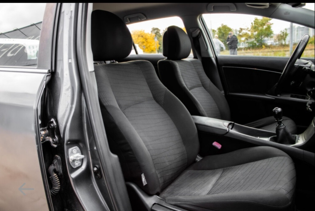 Toyota Avensis 2010 M6 - 9