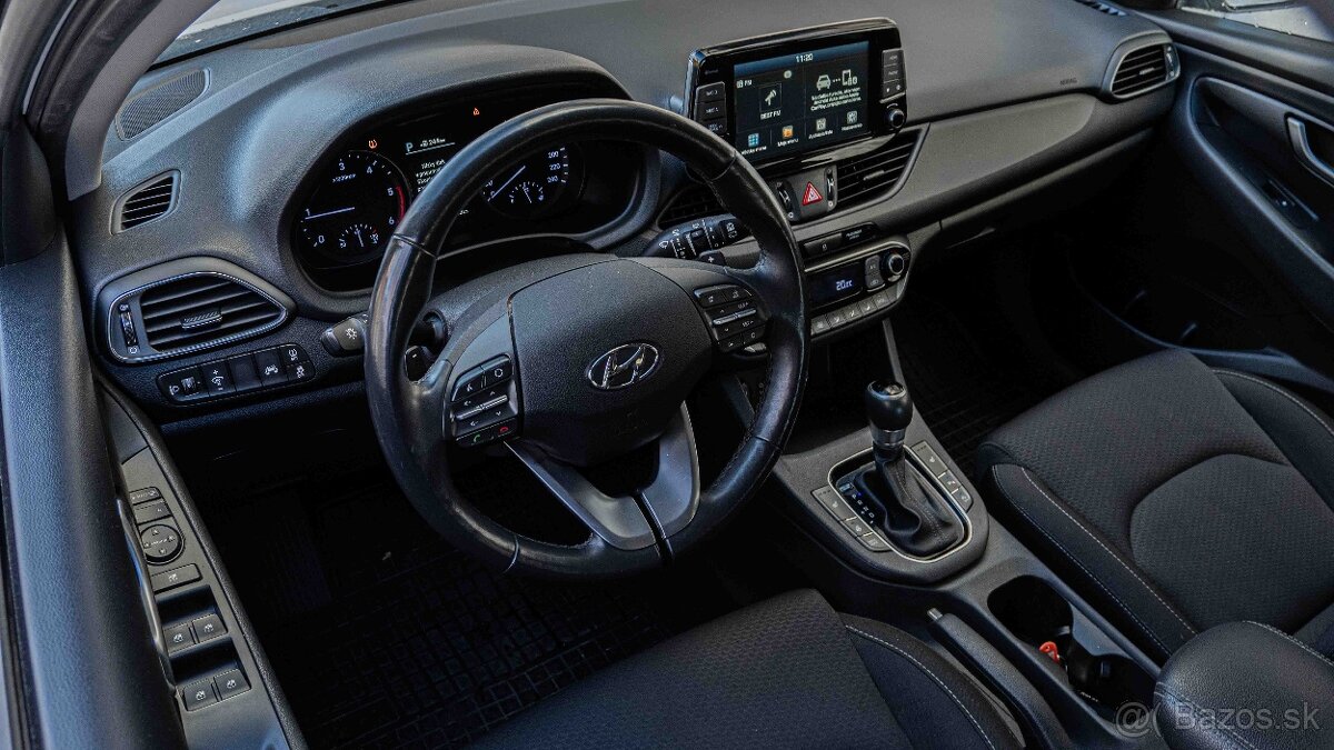 Hyundai i30 CW 1.6 CRDi Classic DTC - 9