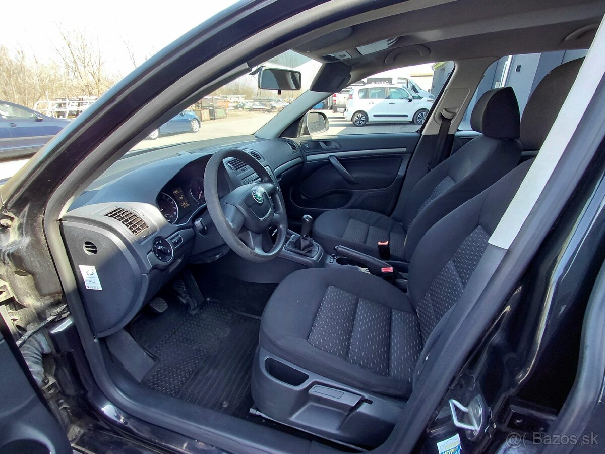 Škoda Octavia 1.6 TDI, r.2011 - 9