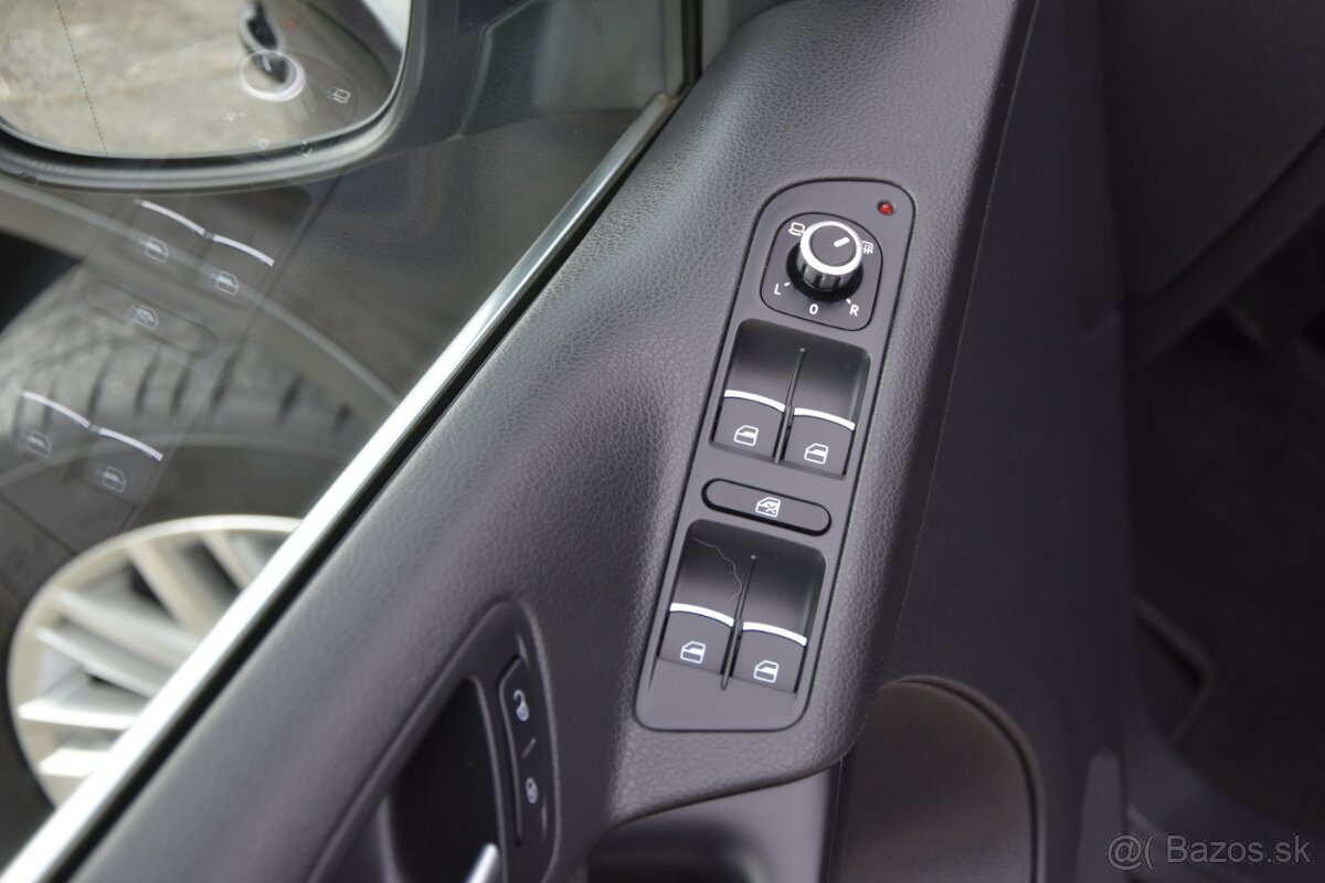 Volkswagen Tiguan - 9