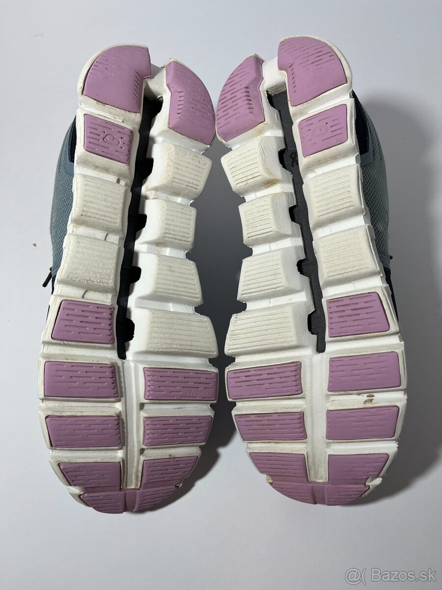 On Running, model Cloud 5, velikost 38 barevné - 9