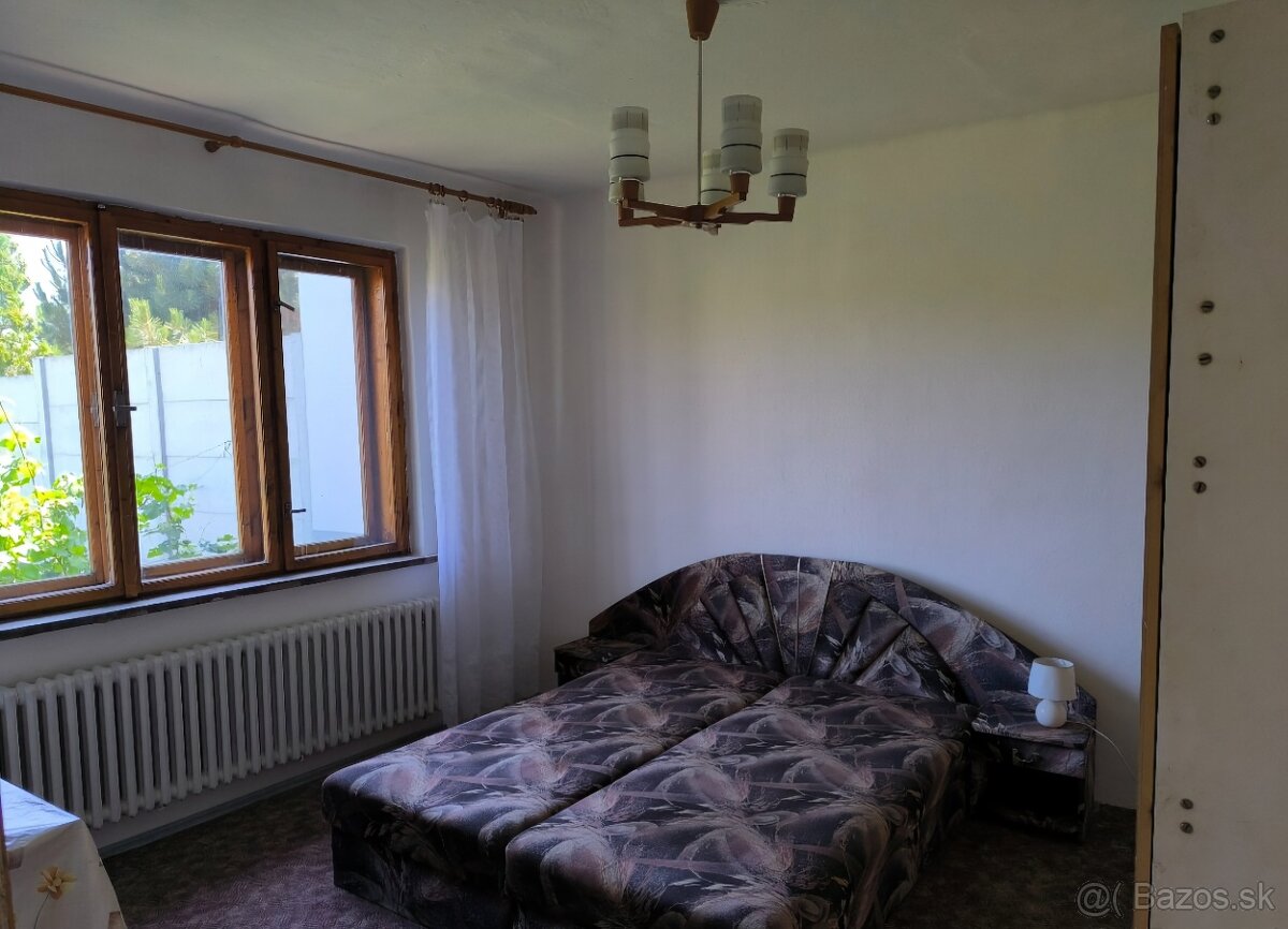 Na predaj 4 izbový rodinný dom-Dvorníky 10km od Hlohovca - 9