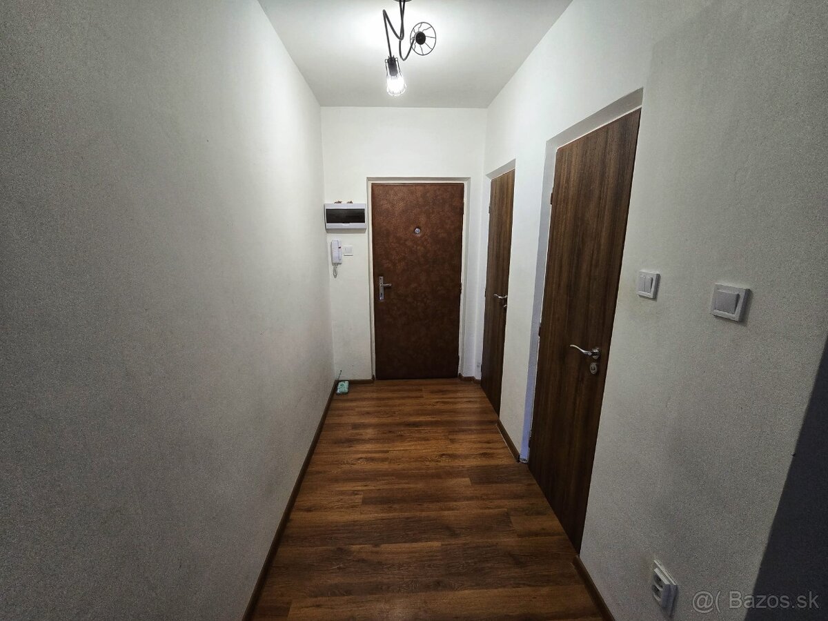 3 izbový byt s balkónom - 9