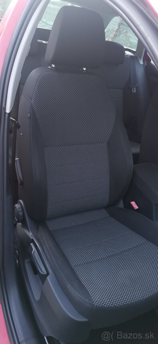 ŠKODA OCTAVIA 1.6 TDI 77kw Combi, r.v. 2015, 5-st. manuál, 3 - 9