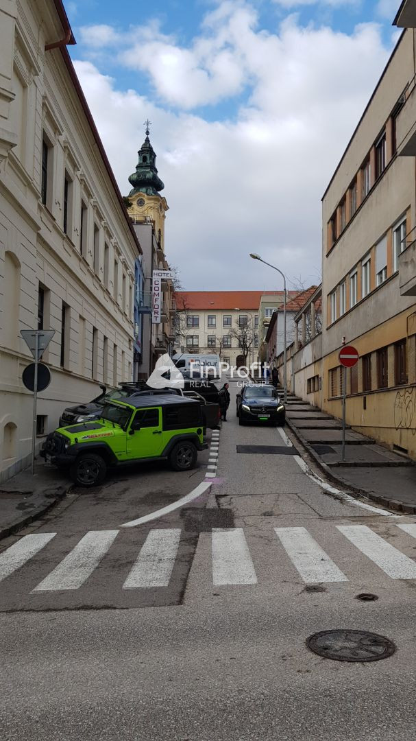 Prenajmem obchodno - kancelárske priestory v Nitre 55m2 - 5 - 9