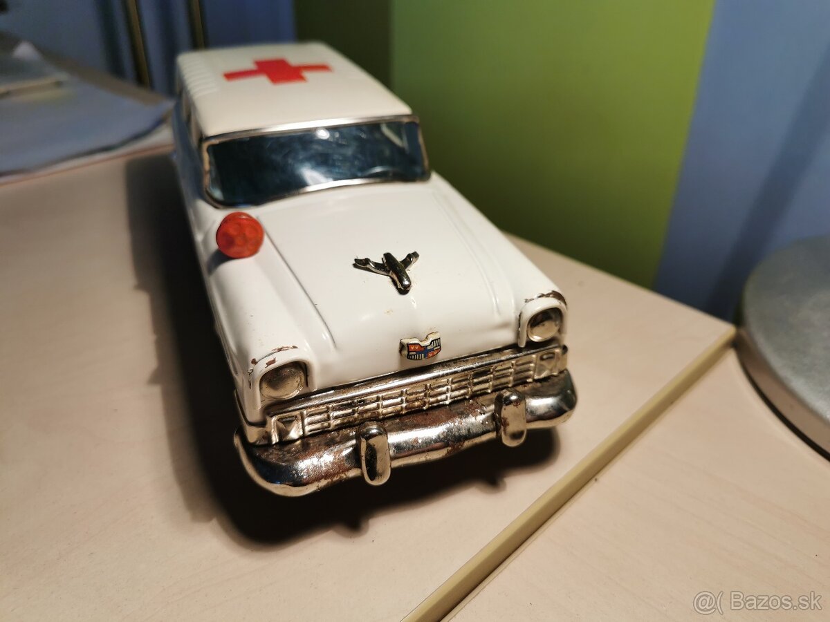Bandai Chevrolet Ambulancia - 9
