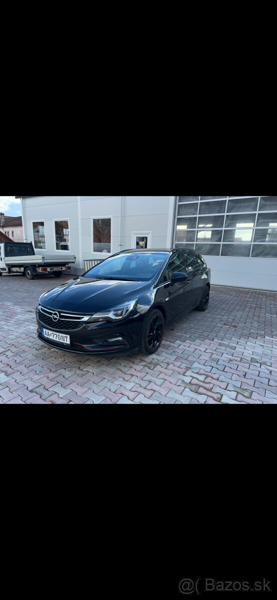 Opel astra sports tourer+ - 9