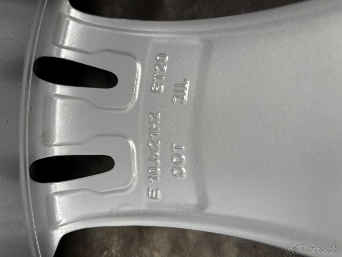 Zimní zánovni top sada Audi Q8 285/45R21 113V - 9