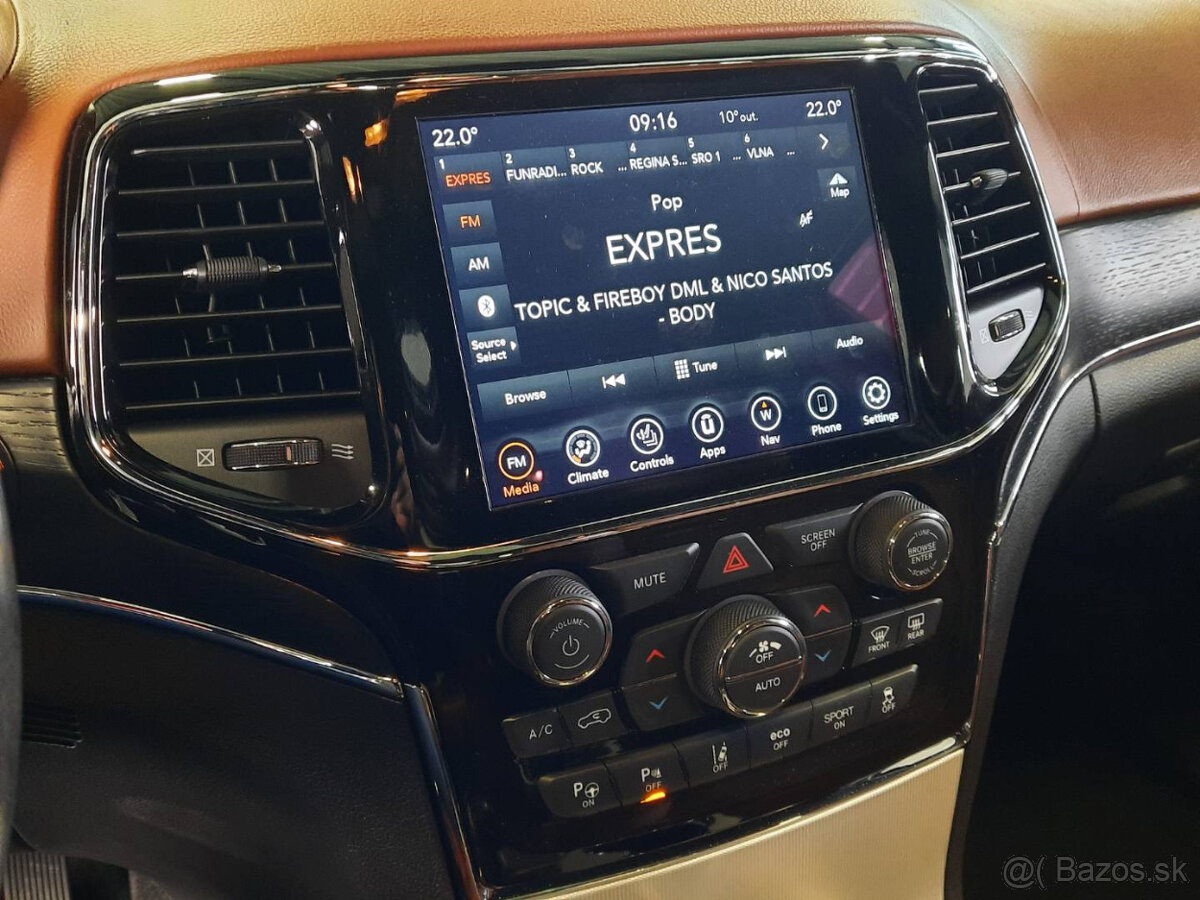 Jeep Grand Cherokee Summit 5.7L - V8 Hemi - 9