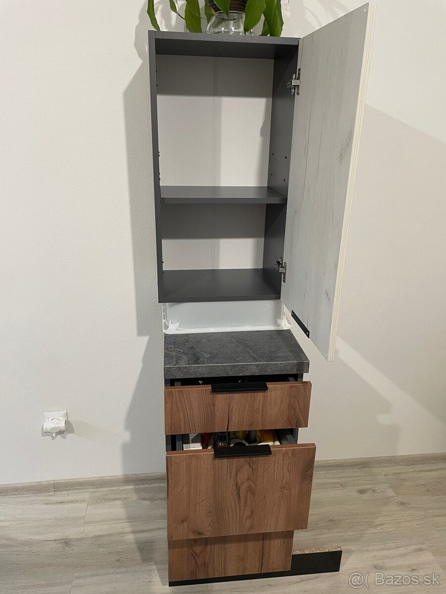 Coffee bar/kuchynske skrinky so suflikom a pracovnou doskou - 9