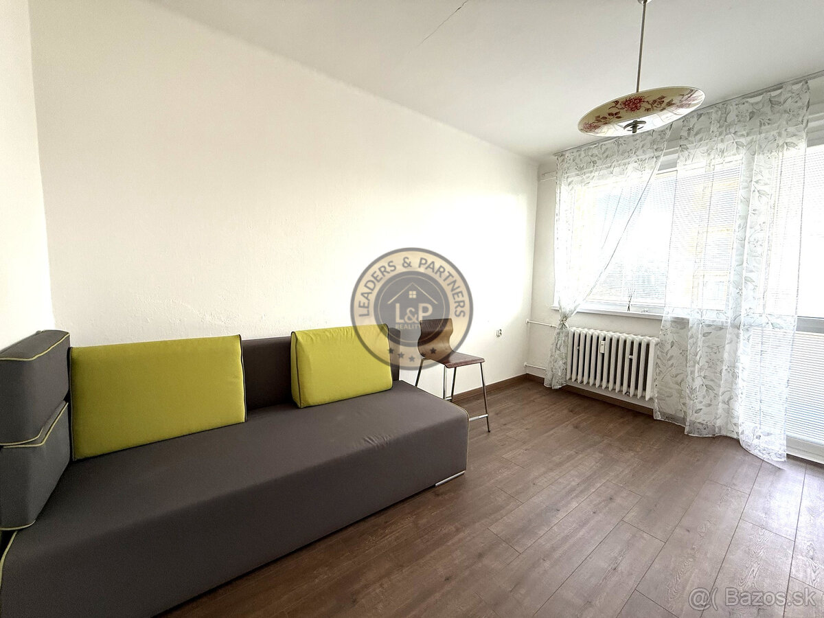 Na predaj 3iz. byt s balkónom v tichej lokalite v Senici - 9