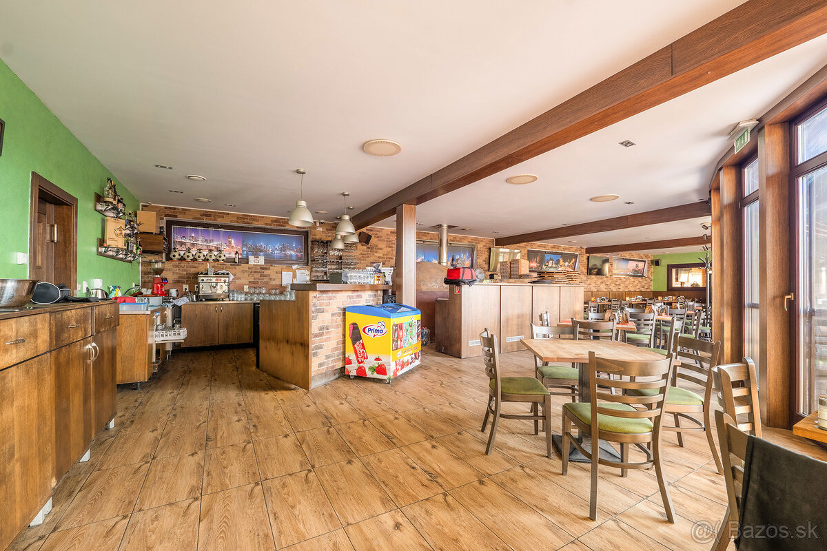 REZERVOVANÉ | Podnikateľská budova s veľkorysým pozemkom - 9