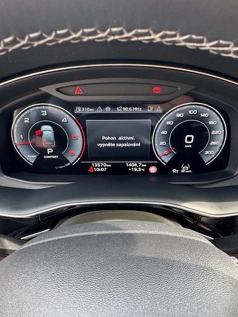 Audi Q7 45 TDI S line 2025 - 9