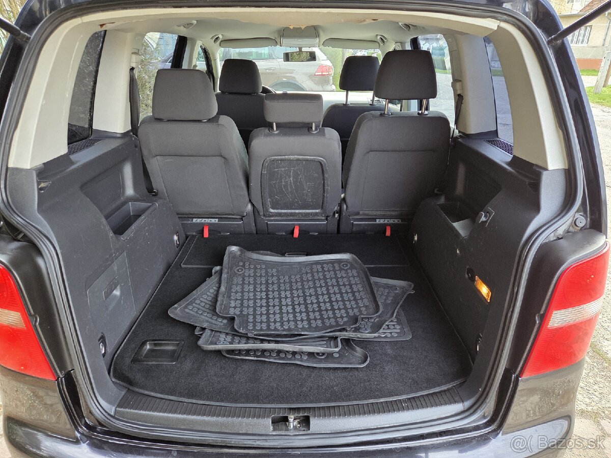 Predám Volksvagen Touran 1.9 - 9